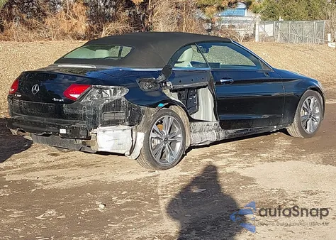 2017 Mercedes-Benz C 300 4Matic из США, поврежденный, VIN WDDWK4KB5HF505797